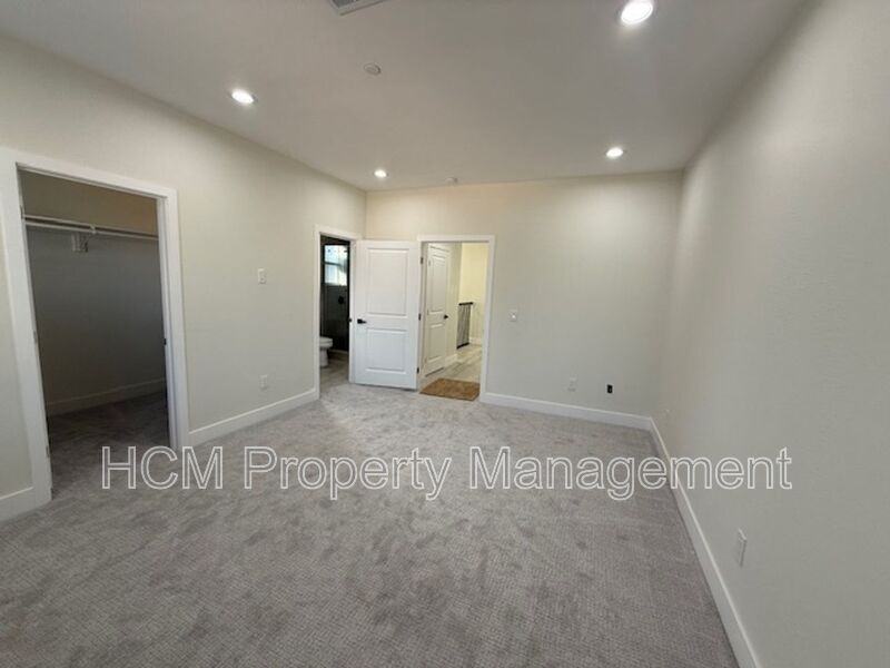 7761 16th St #A - Photo 5 of 21