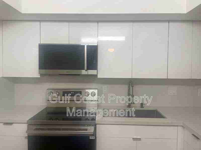 1540 Glen Oaks Dr E #B222 - Photo 4 of 19