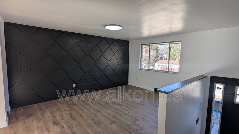 940 Logan Rd - Photo 3 of 21