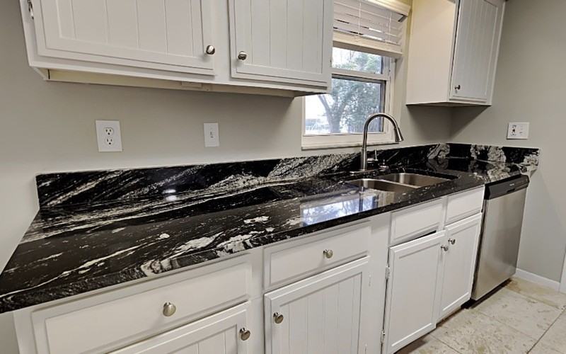 2143 Creek Side Dr - Photo 7 of 24