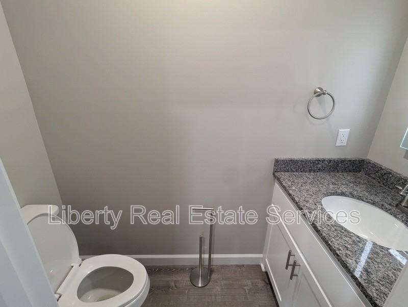 277 Myrtle Ave - Photo 3 of 9