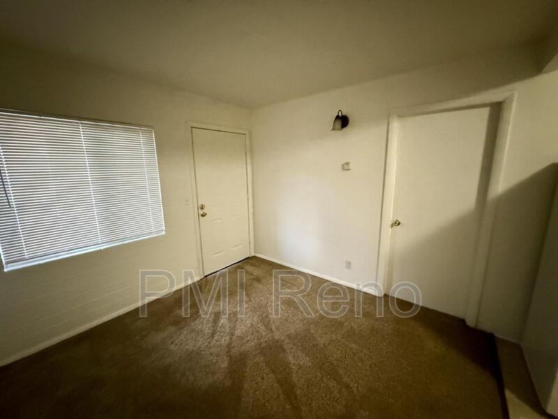 821 Spokane St #1 - Photo 5 of 17