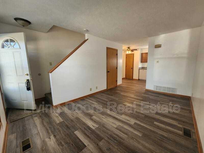 1511 David Dr - Photo 4 of 14