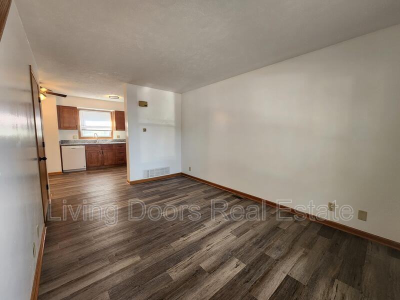 1511 David Dr - Photo 5 of 14