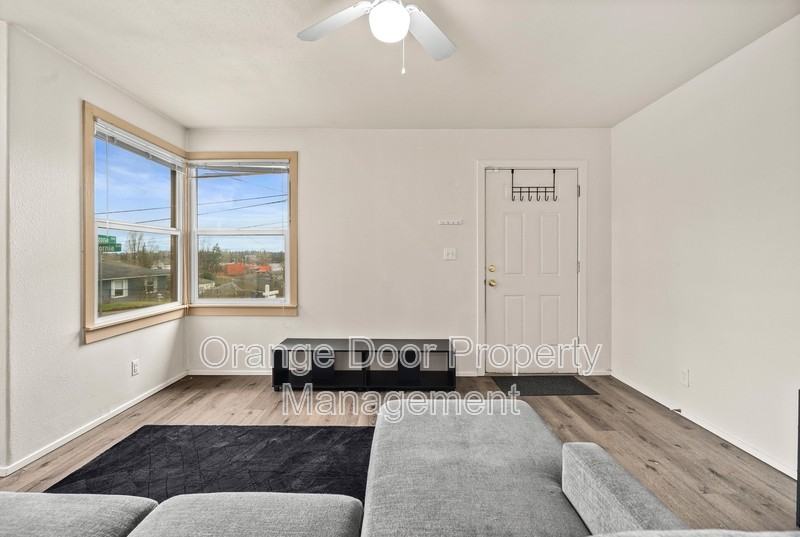 51 S Arizona Ave - Photo 5 of 30