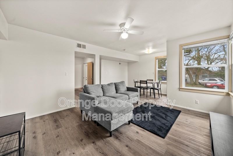 51 S Arizona Ave - Photo 6 of 30