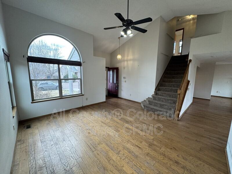 1378 Grass Valley Dr - Photo 2 of 37