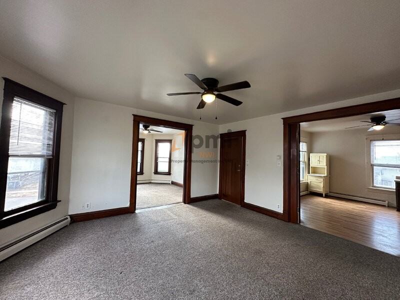 1122 Spring St #B - Photo 6 of 15