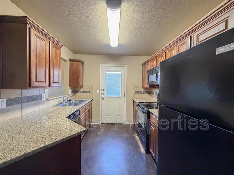 4832A Deep Dr - Photo 5 of 19