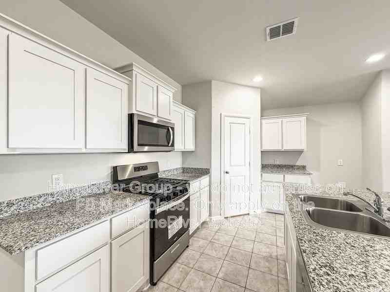 5709 Morrow Point Dr - Photo 3 of 21