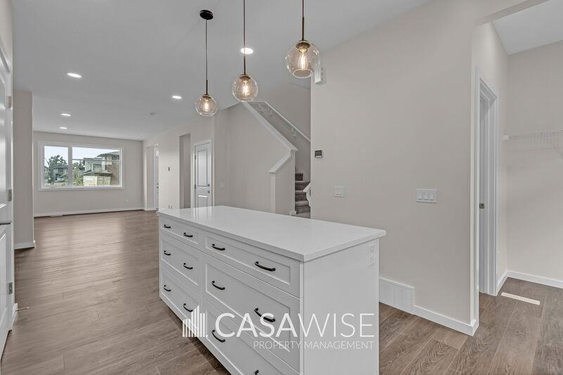 21019 25 Ave Nw #MAIN