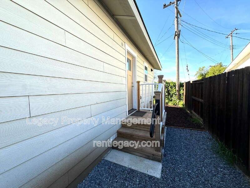 10753 Oakton Way - Photo 2 of 15