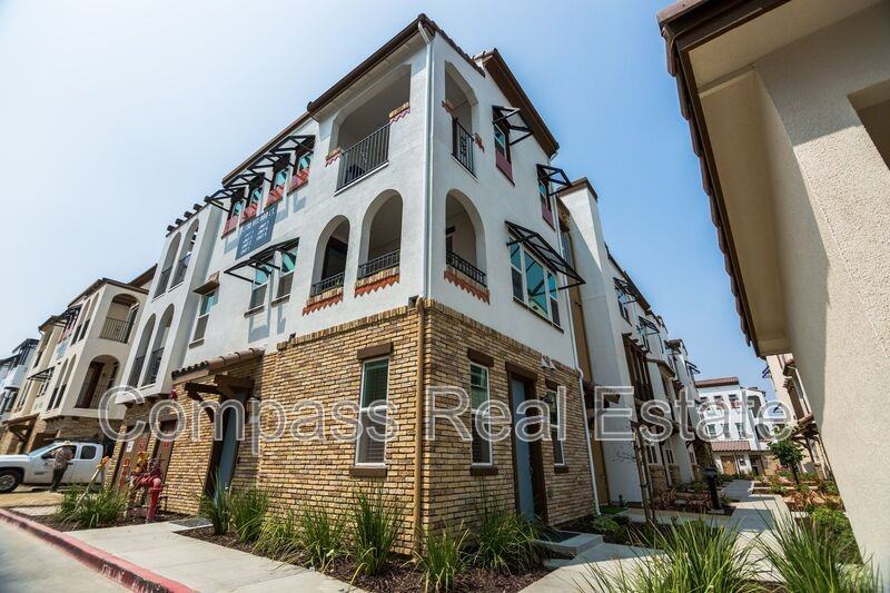 2730 Viterbo Ct #1A - Photo 3 of 17