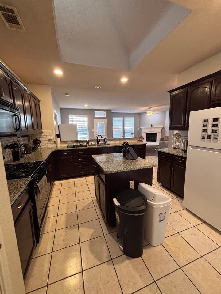 9209 Vineyard Ln - Photo 6 of 8