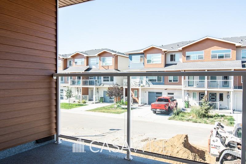 17211 9a Ave Sw #17211 - Photo 4 of 12