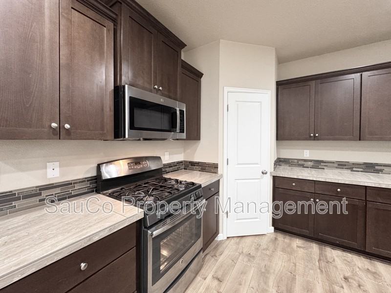 7093 Nw 167th Ave - Photo 7 of 26