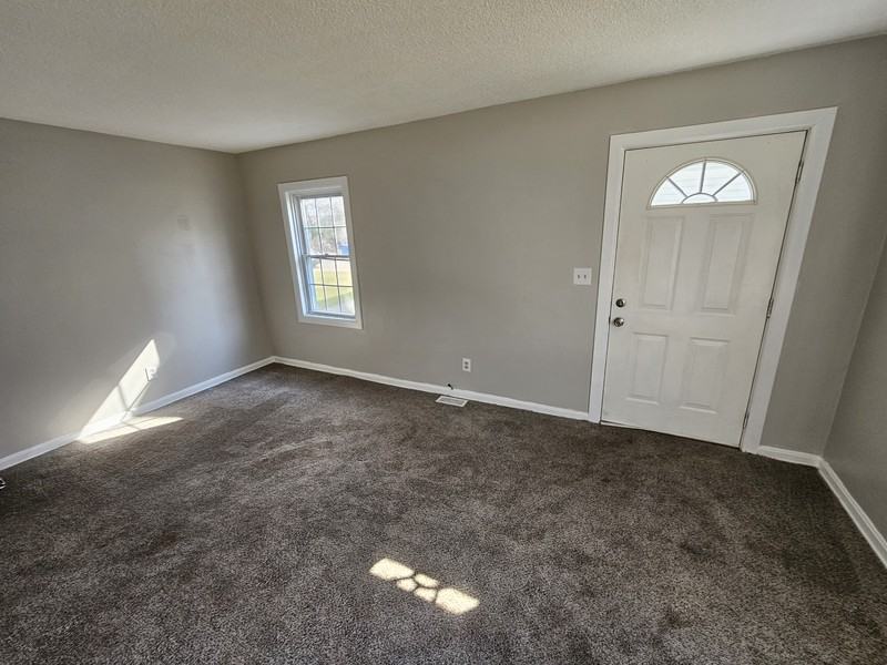 3979 Gary Ave - Photo 5 of 17