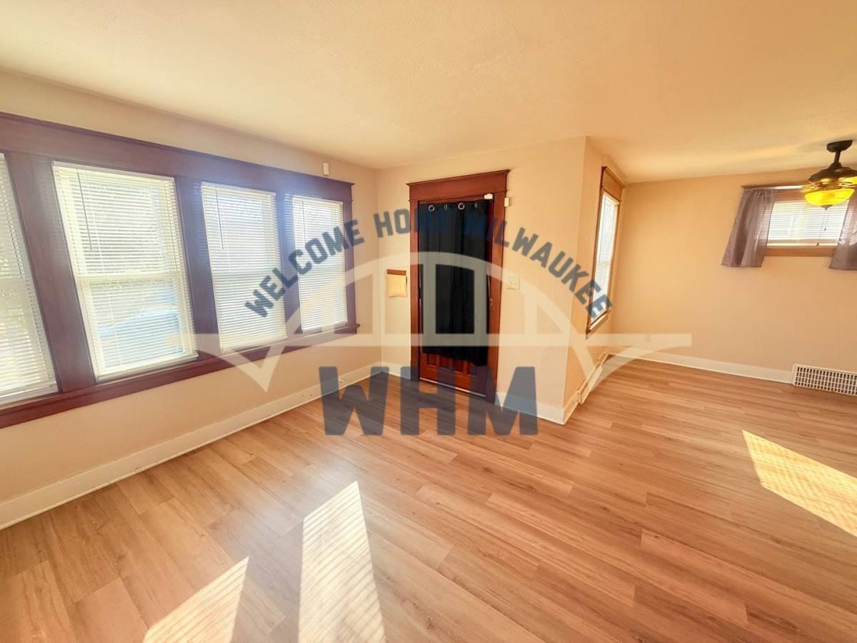 2513 N 56th St - Photo 2 of 10