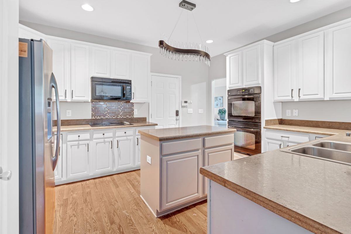 5077 Stonewood Pines Dr - Photo 6 of 15