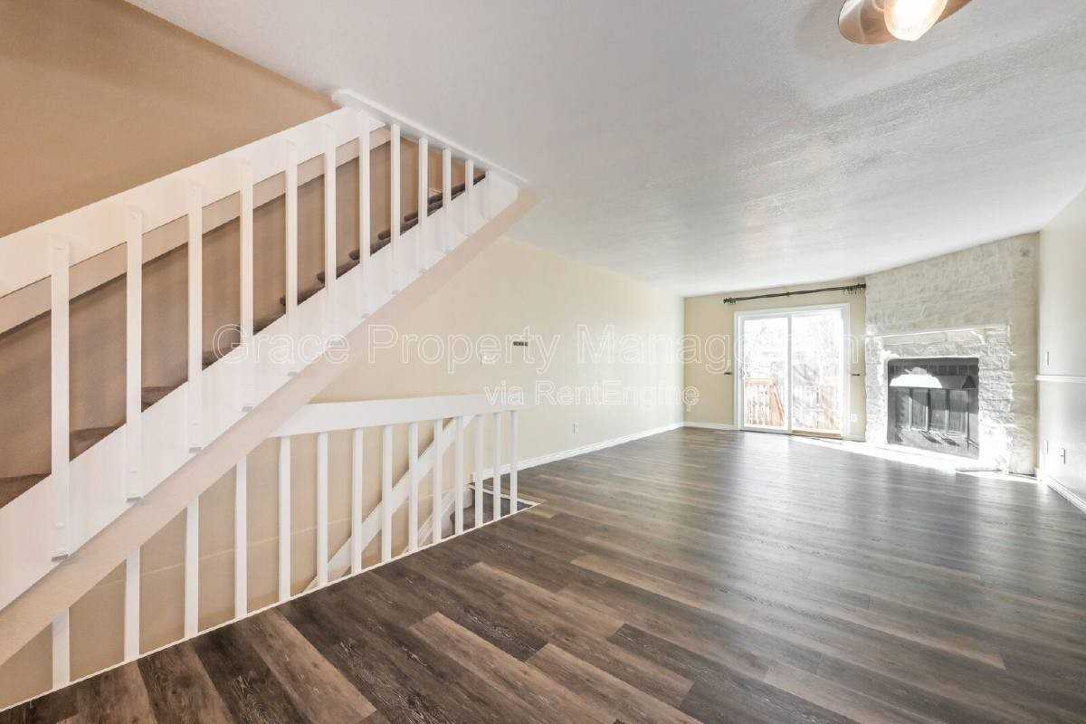 8165 S Fillmore Way - Photo 3 of 10