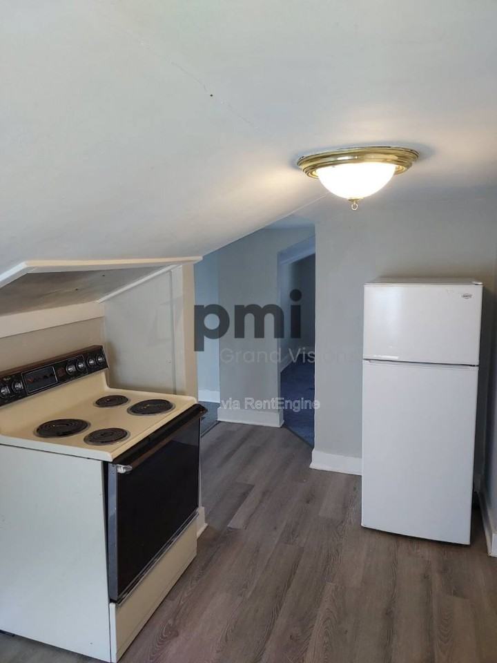 1920 E Wood St - Photo 5 of 10