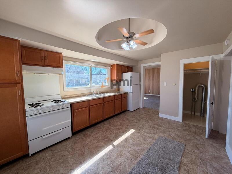 56 Erie St #3 - Photo 4 of 11