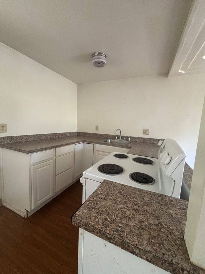 620 E 19th Ave - Photo 3 of 9