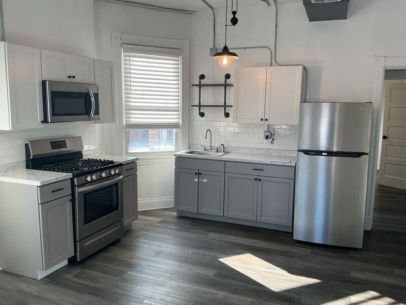 4539 Montgomery Rd #3 - Photo 7 of 17