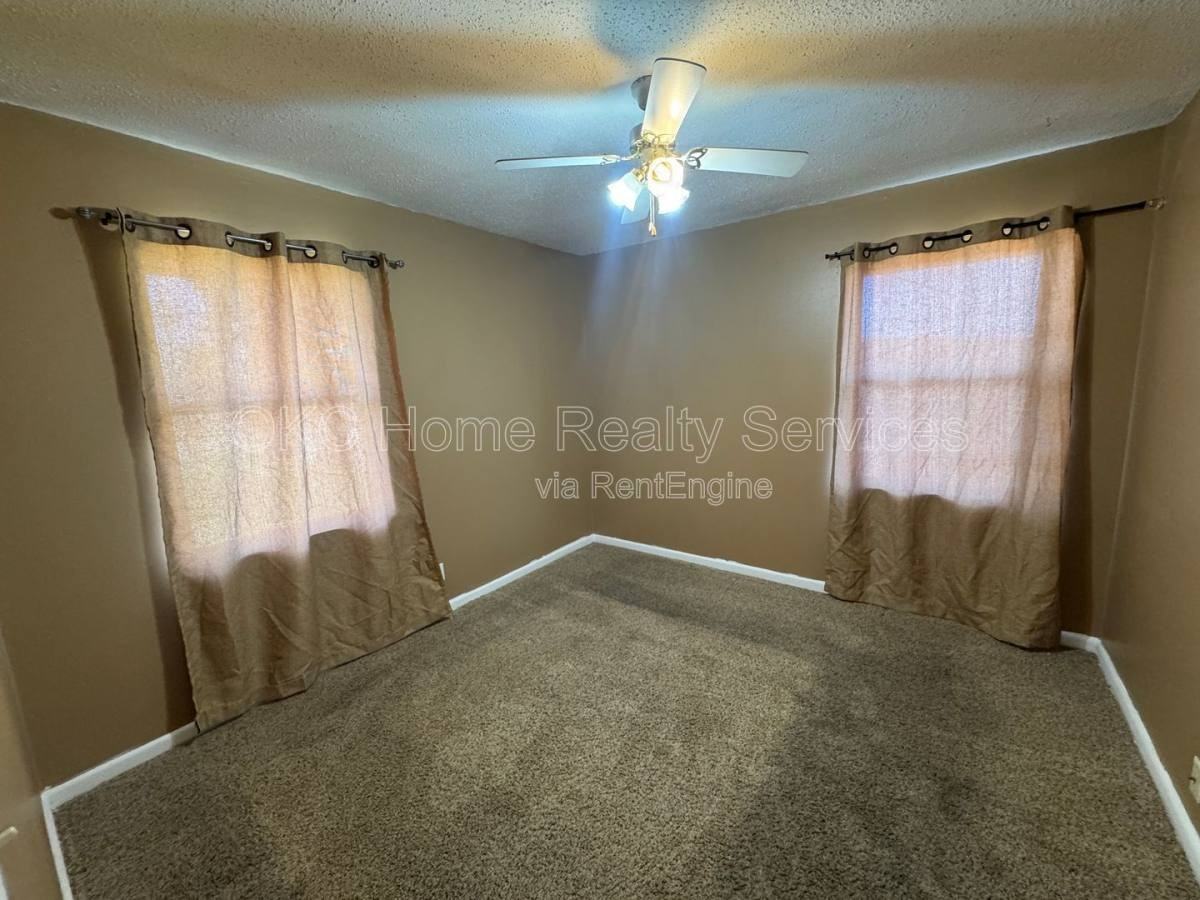 3801 Nw 51st St - Photo 6 of 7