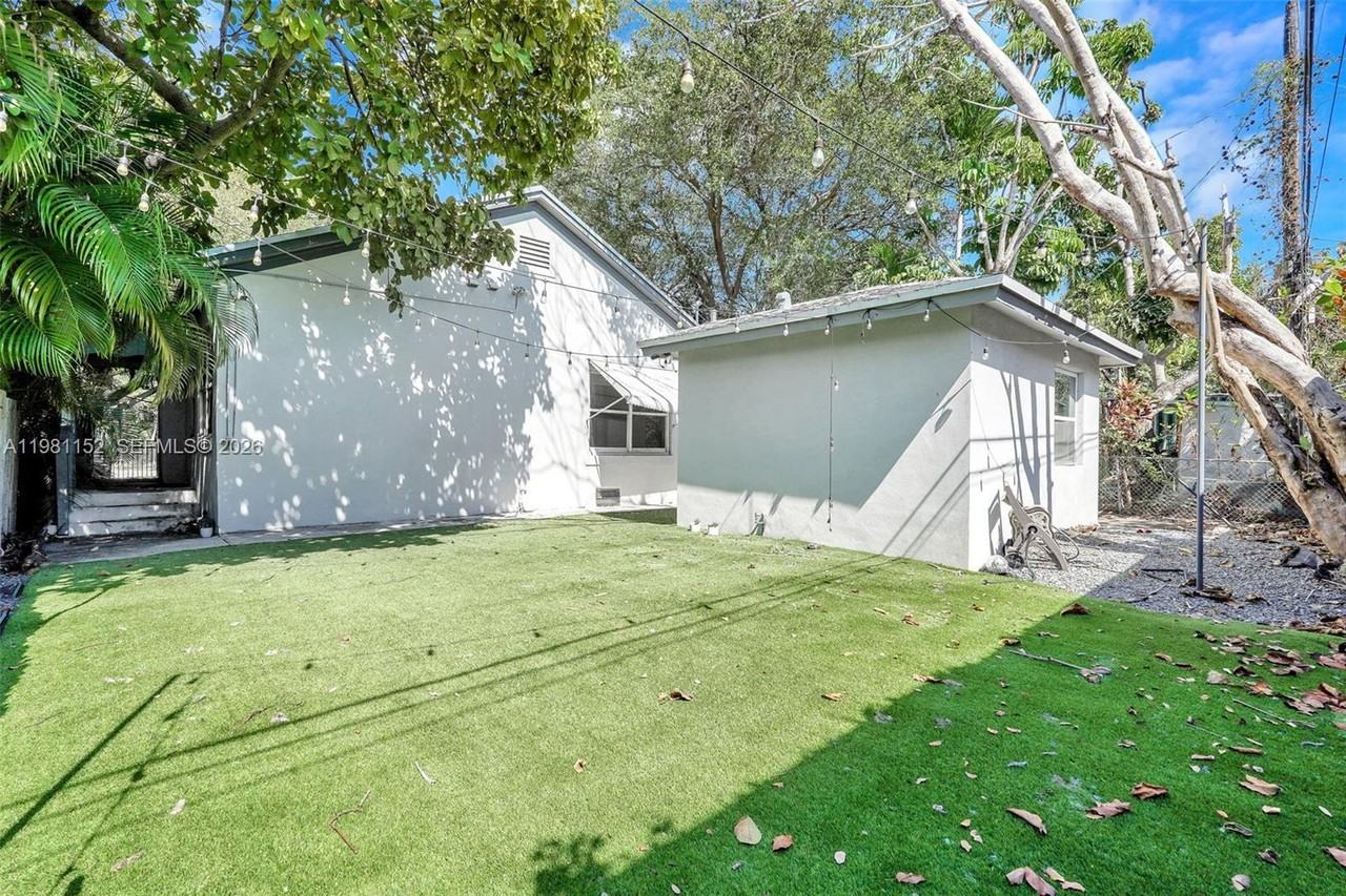 52 Nw 47th Ter - Photo 7 of 50