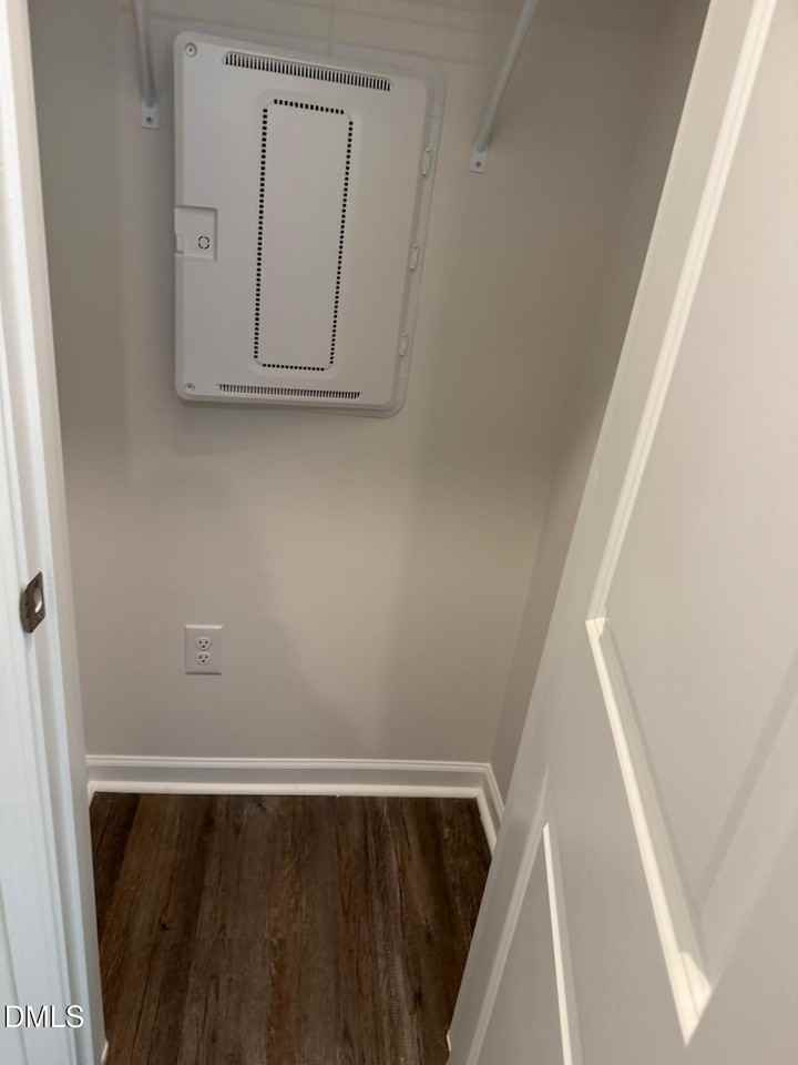 155 Starlight St - Photo 4 of 22