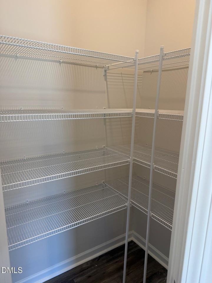 155 Starlight St - Photo 7 of 22