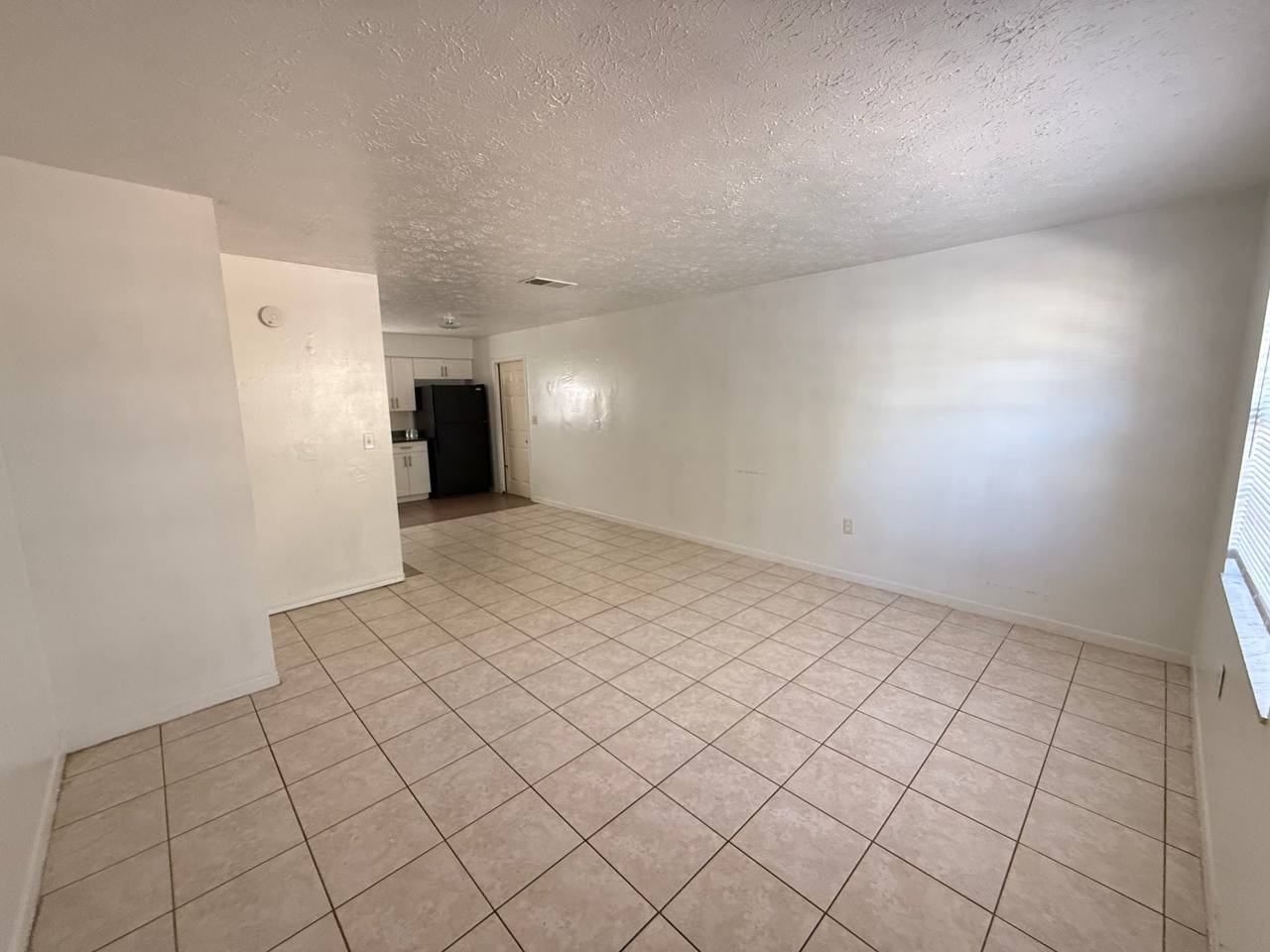 8505 N Tampa St #B - Photo 2 of 9