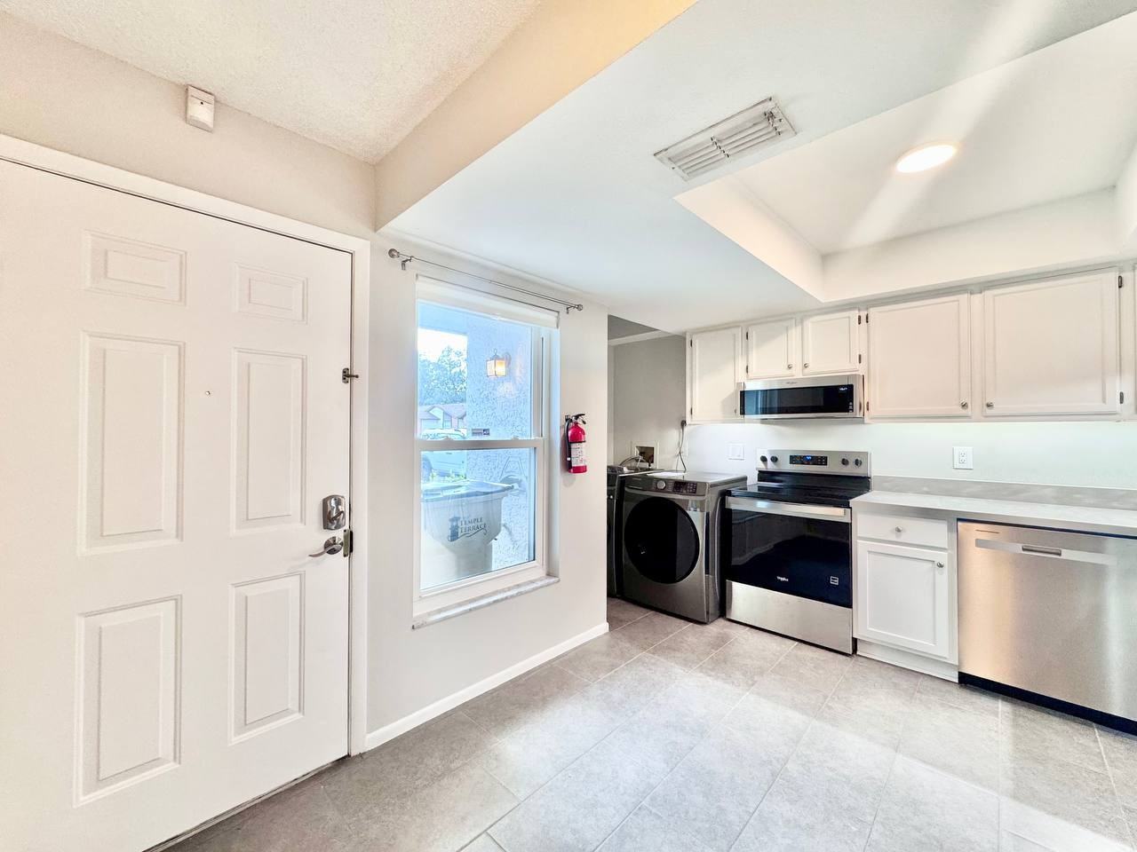 5124 Gainsville Dr - Photo 6 of 27