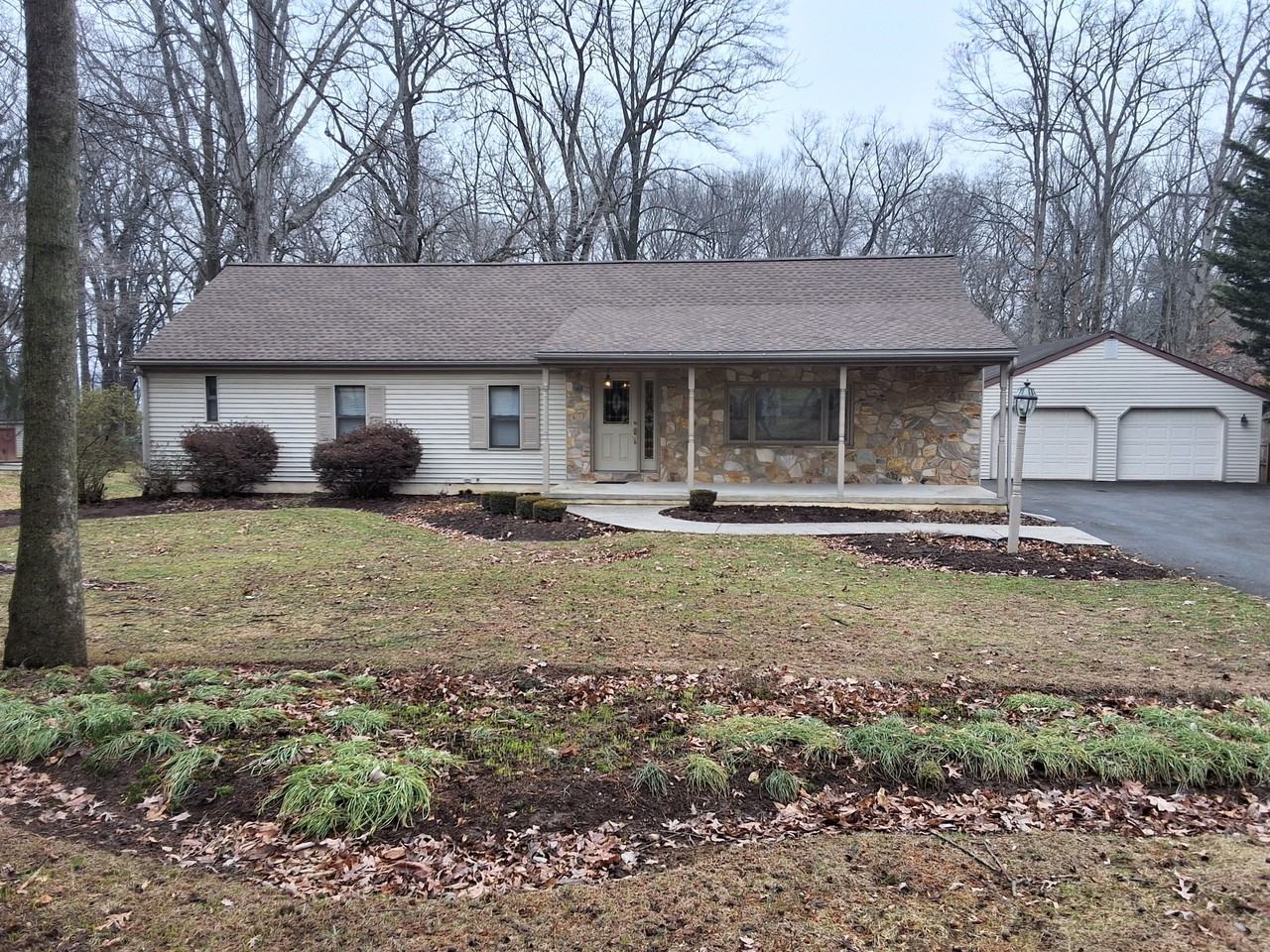825 Hornig Rd - Photo 2 of 41