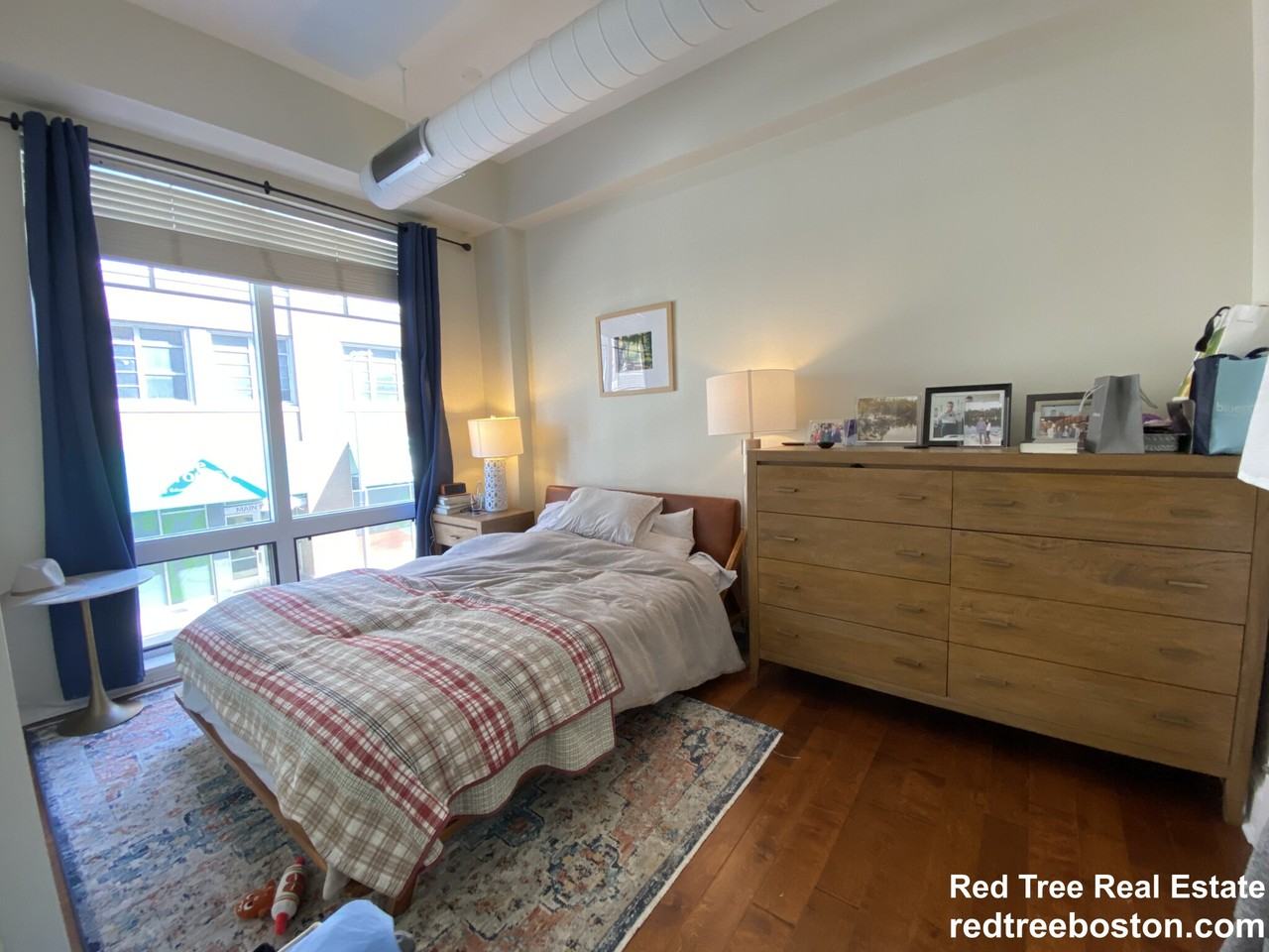 139 E Berkeley St #203 - Photo 7 of 38