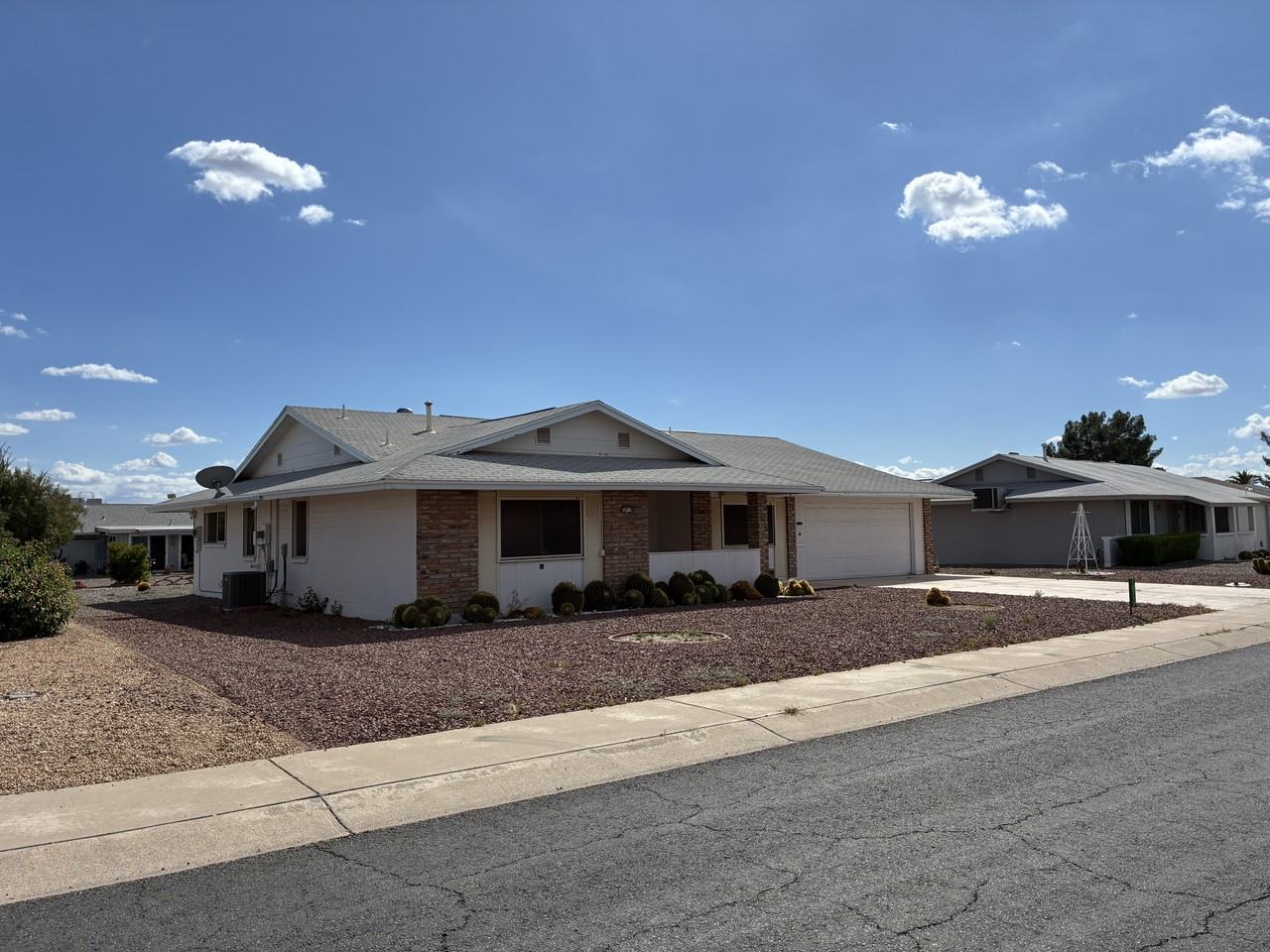 10717 W El Capitan Cir - Photo 3 of 35