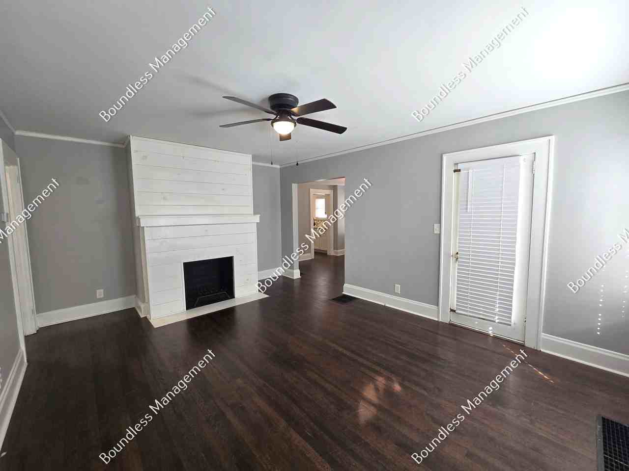 2649 Jefferson Ter - Photo 3 of 19