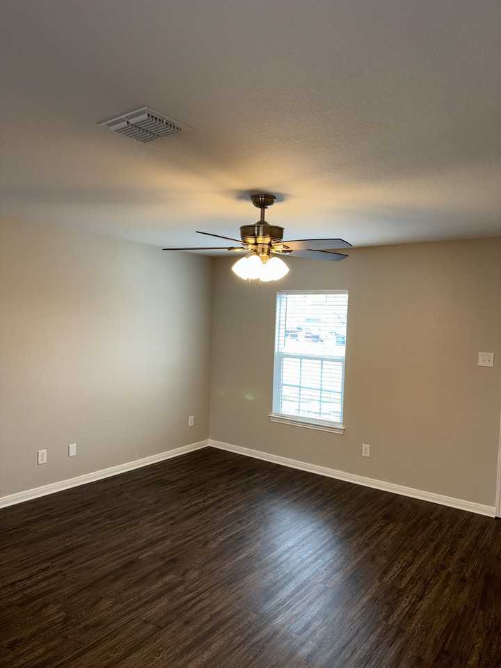 11803 Claudette St - Photo 5 of 16