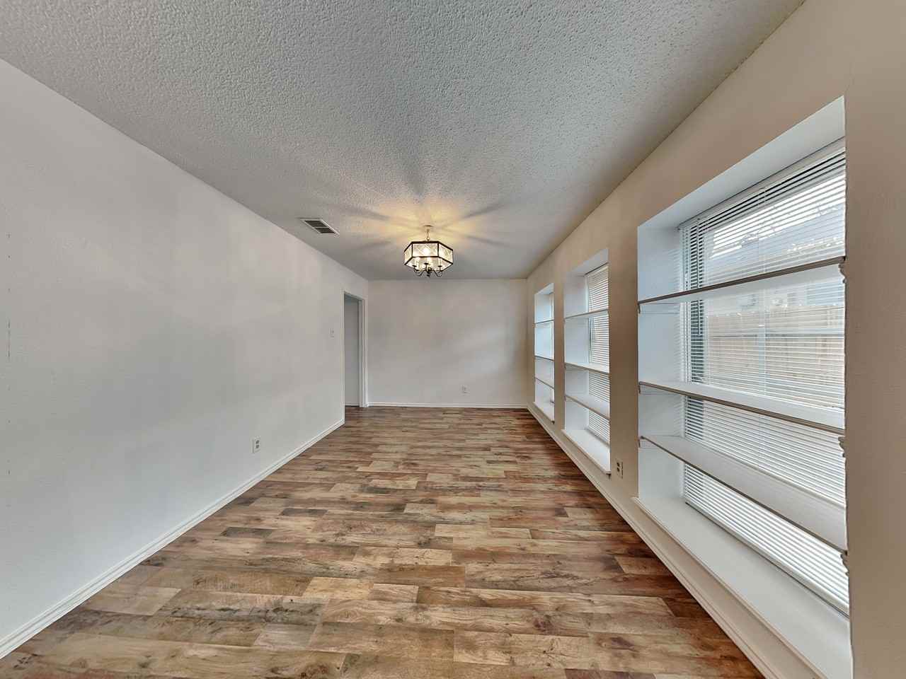 5106 Woodmeadow Dr - Photo 6 of 18