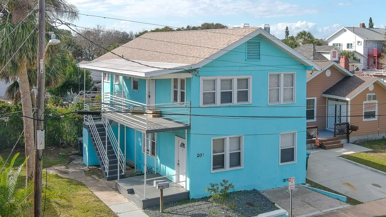 201 N Wild Olive Ave #1