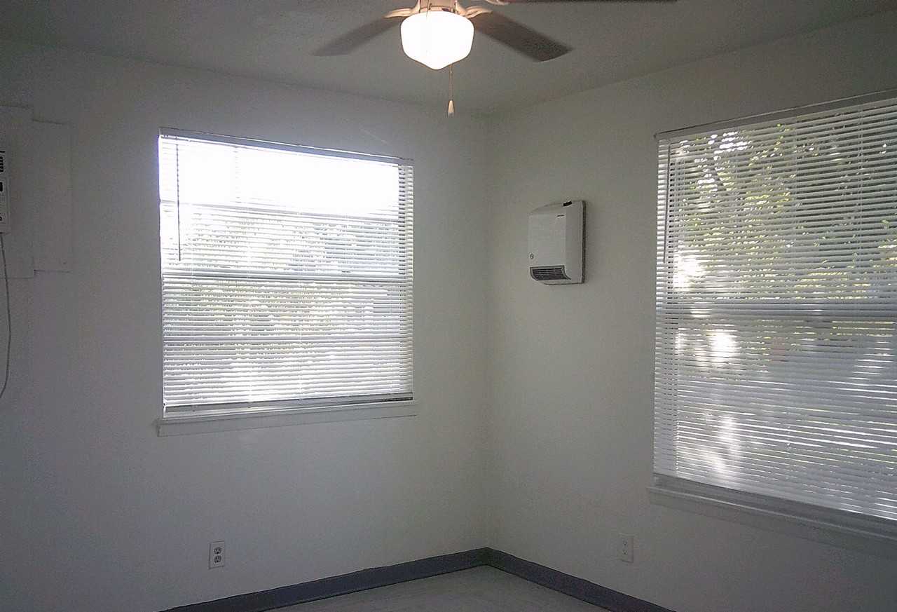 1060 65th St S - Photo 7 of 17