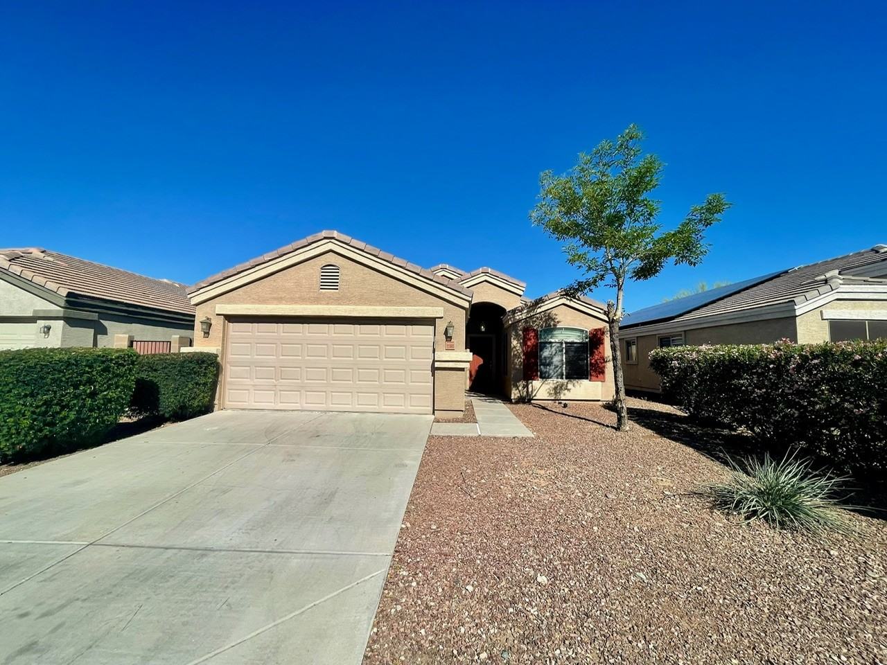 11980 W Dos Rios Dr - Photo 3 of 34