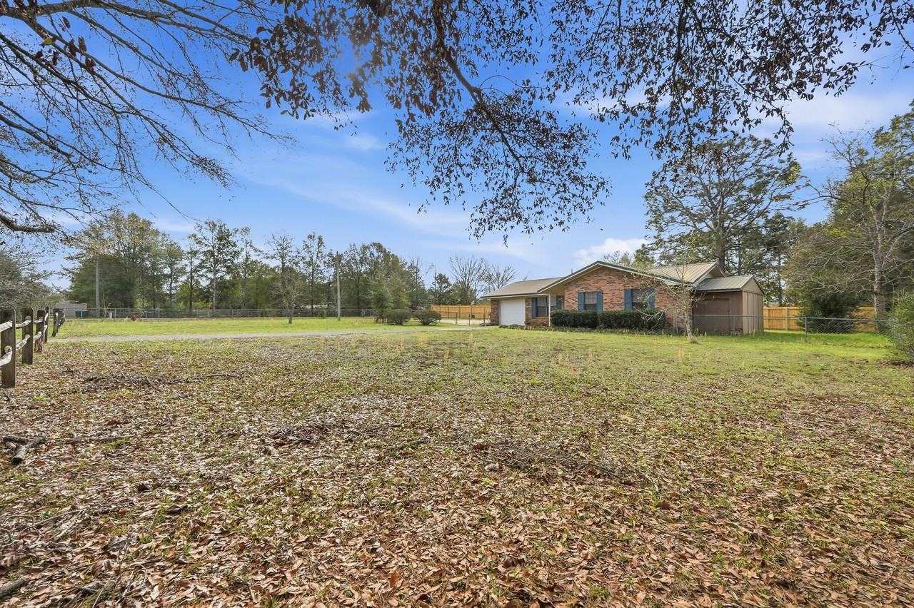 3382 Polly Ln - Photo 3 of 35