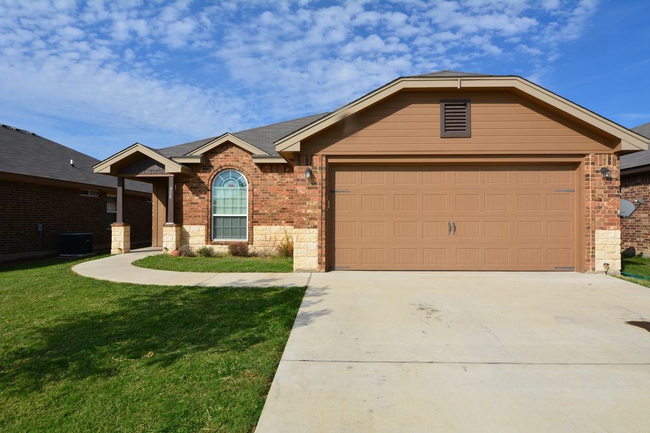 408 Bashaw Loop - Photo 4 of 21