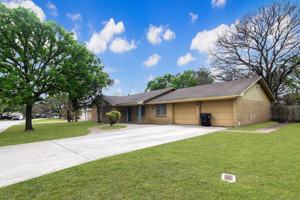 featured image of 3018 Creasey Dr