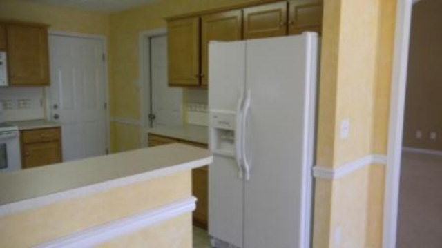 8028 Garrett Pines Dr - Photo 3 of 17