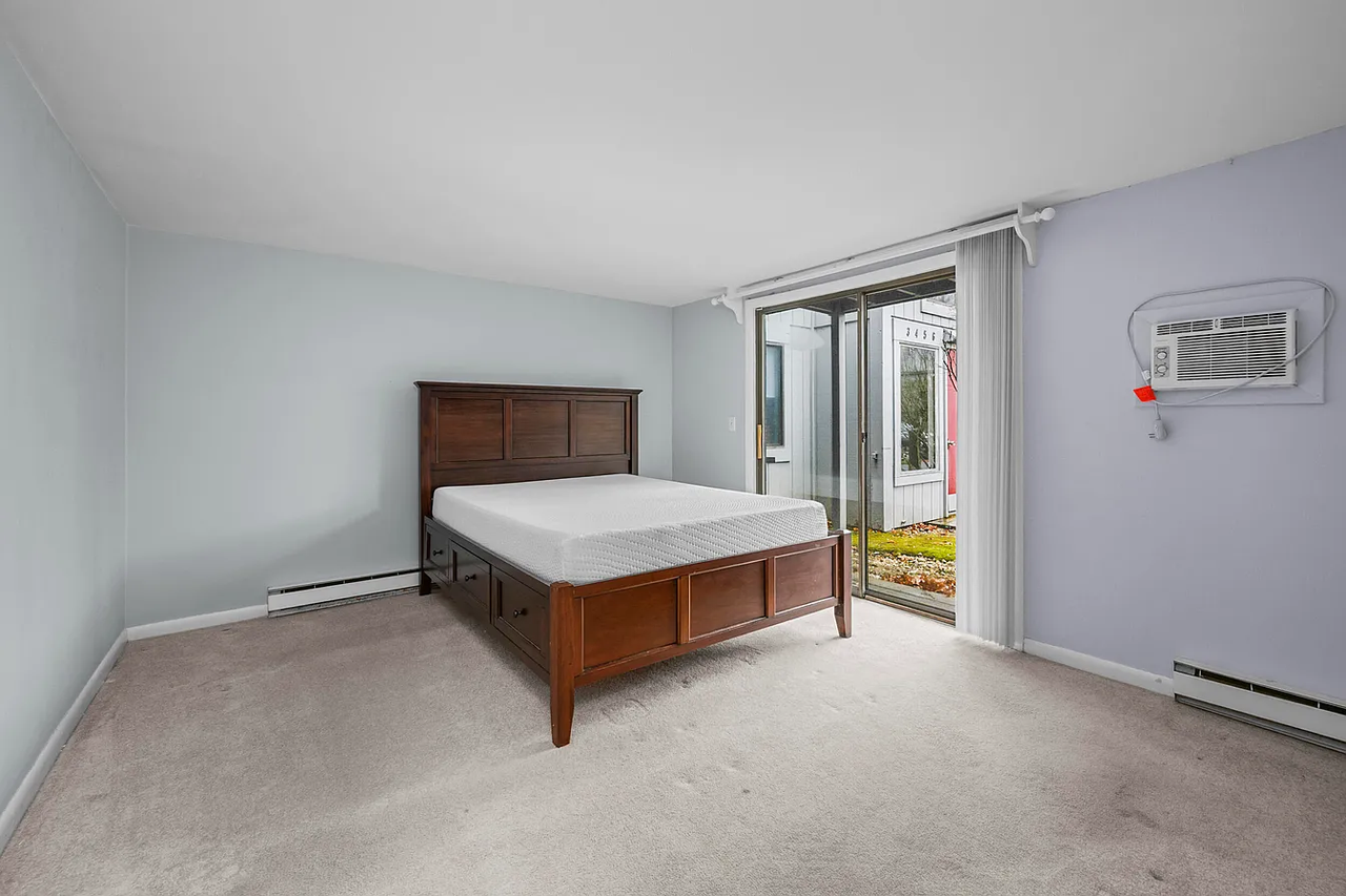 855 W Main St #7 - Photo 7 of 11