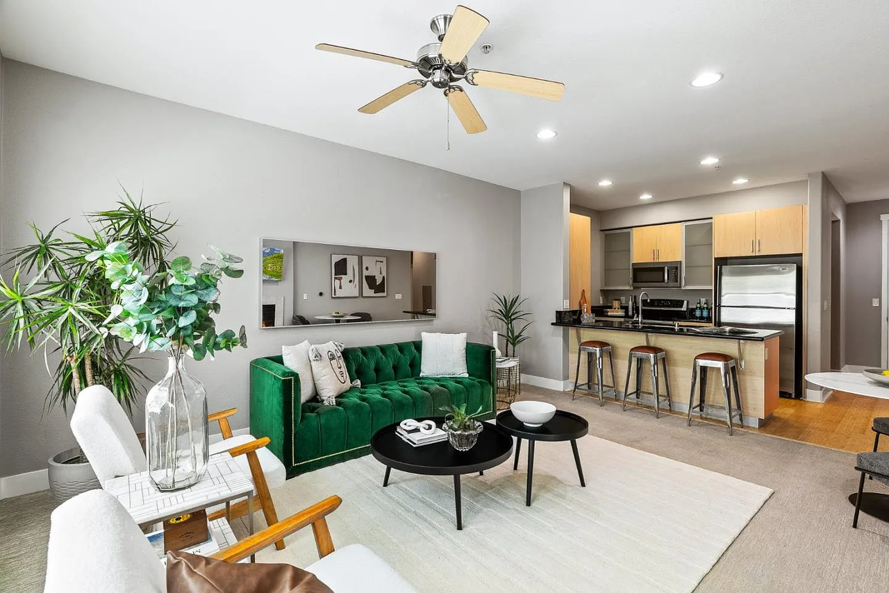 2030 N Pacific Ave #234 - Photo 4 of 9