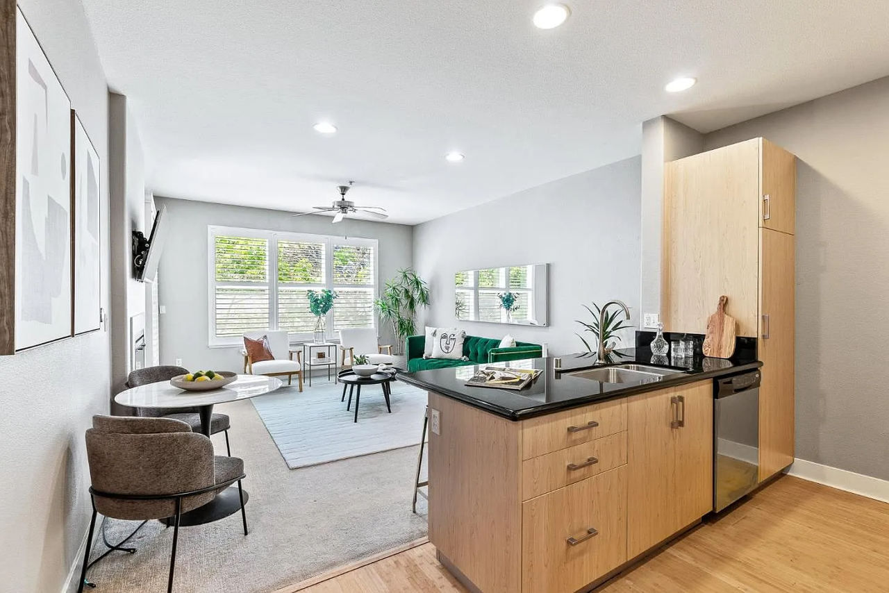 2030 N Pacific Ave #234 - Photo 6 of 9